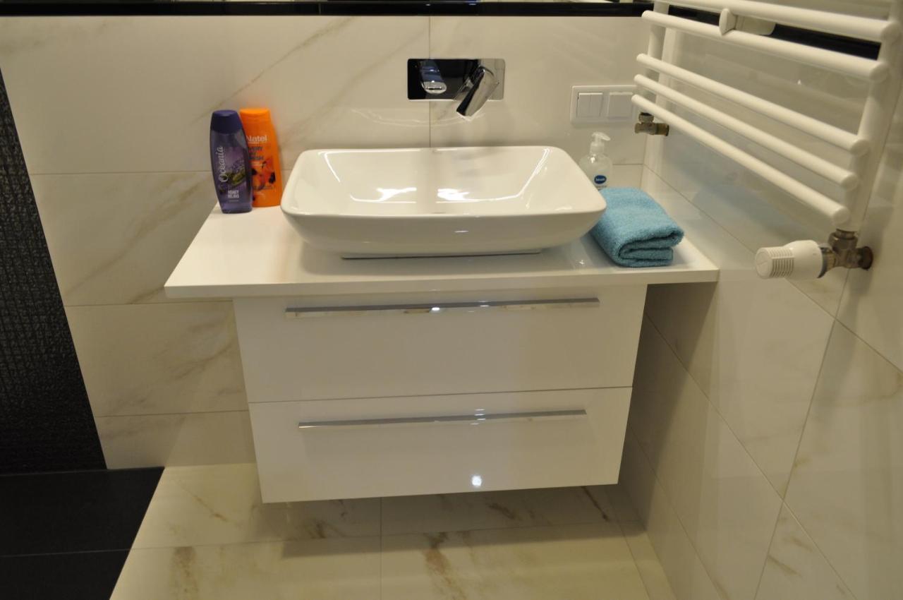 Apartament W Centrum Zielona Góra Esterno foto